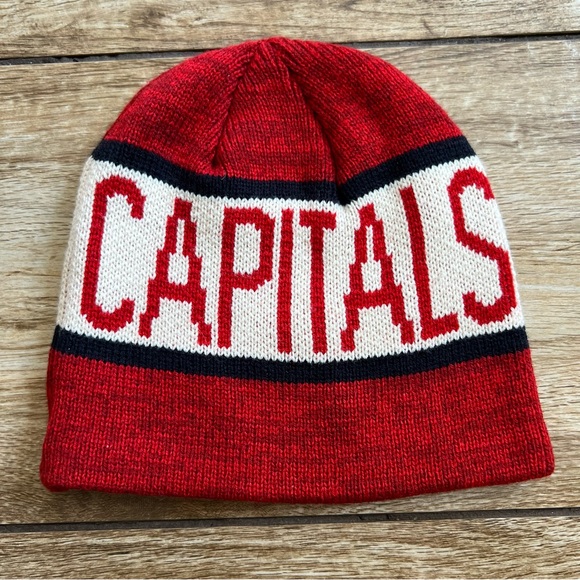 NHL Washington Capitals Beanie Size OS Fan Favorite - Picture 2 of 5